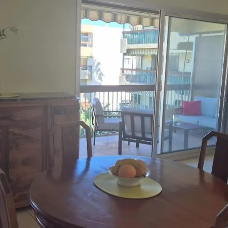 Apartment T3 Au Calme Avec Parking Au Lavandou Le Lavandou