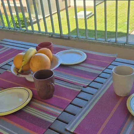 Apartment T3 Au Calme Avec Parking Au Lavandou *
